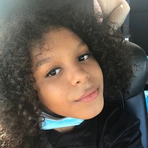 Meet your Posher, Miley